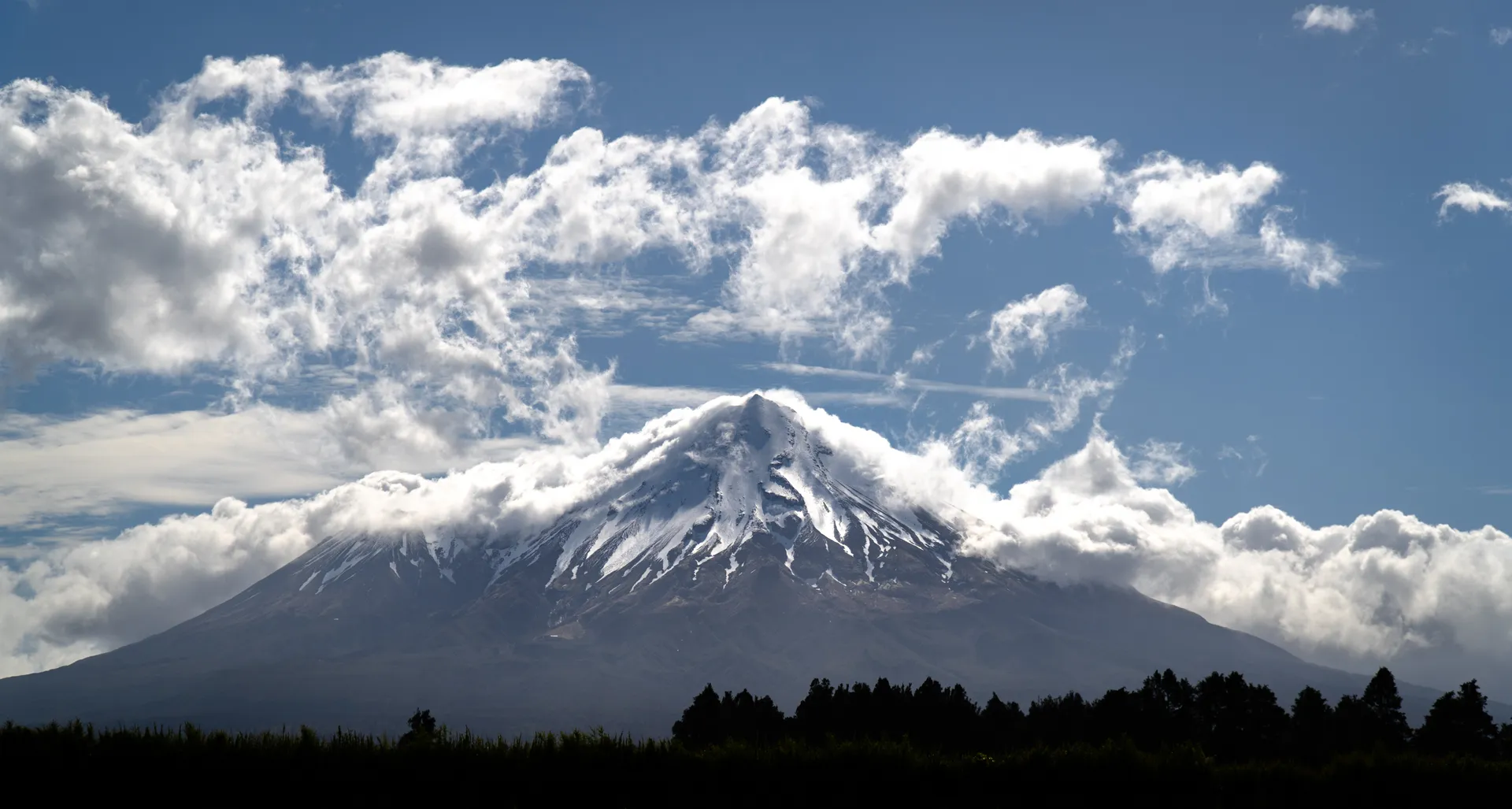 234412-taranaki-maunga-web-1920.webp